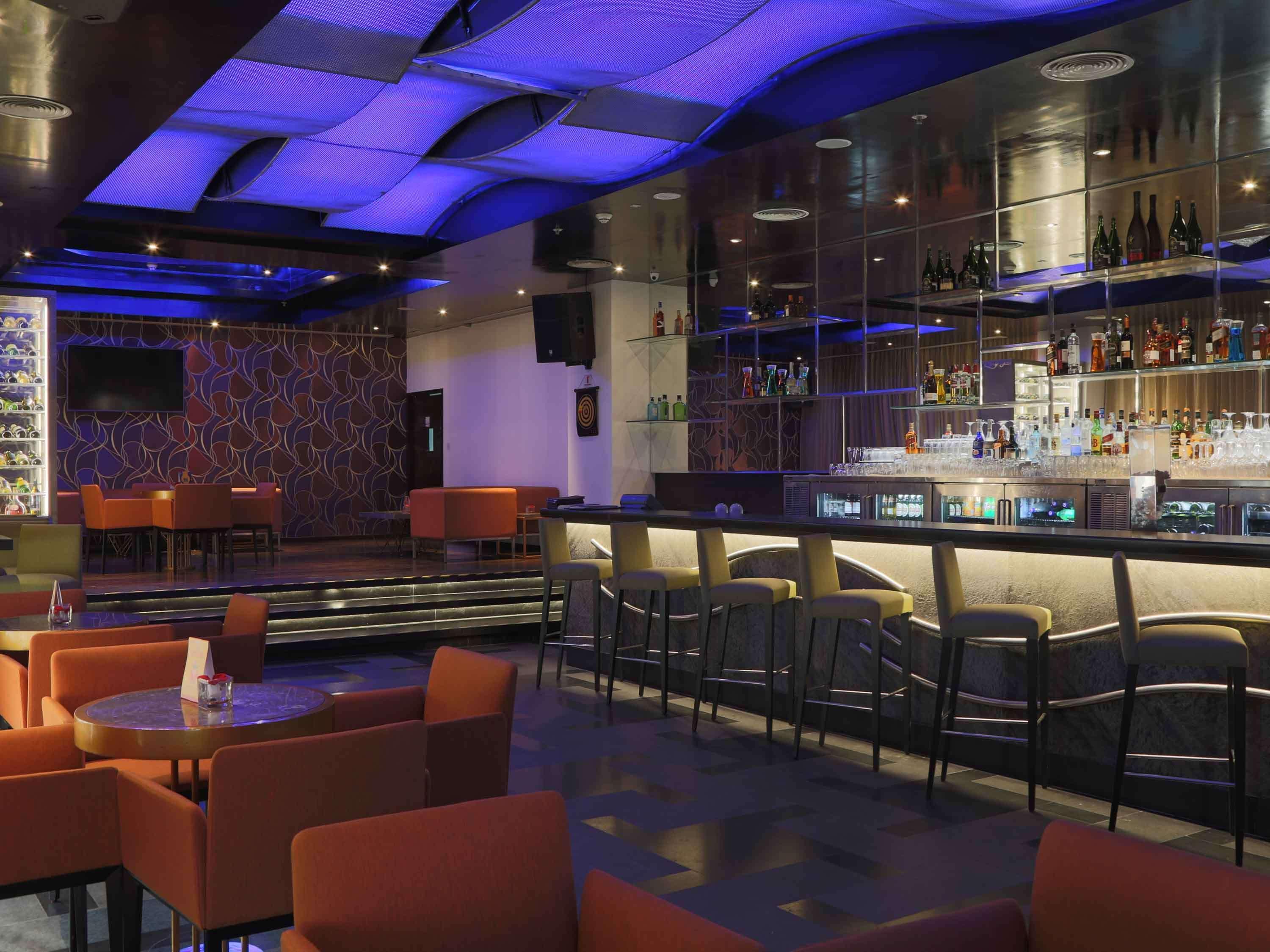 Mercure Hyderabad Kcp Banjara Hills, An Accor Hotel Екстериор снимка The bar at the 101 bar