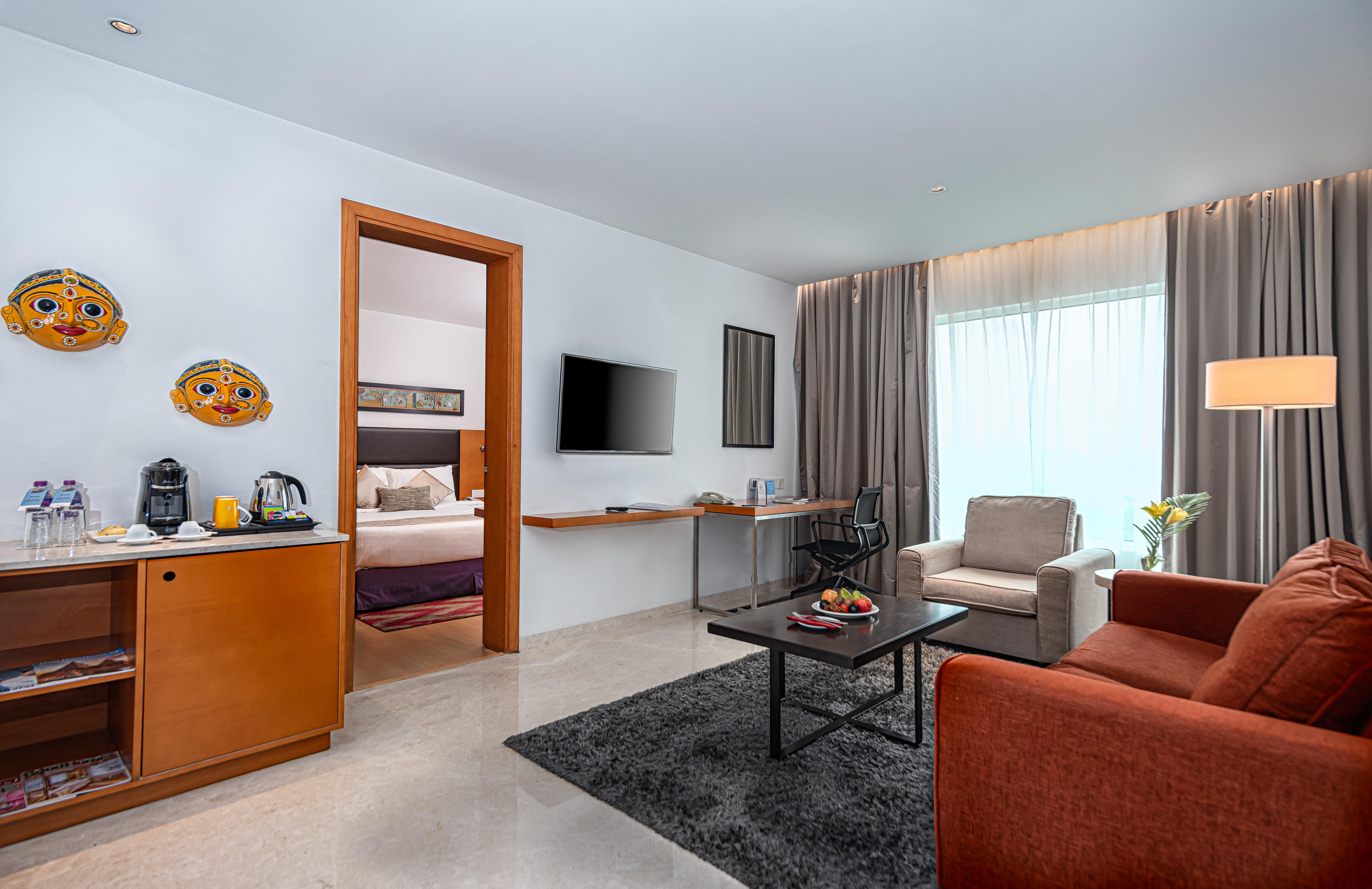 Mercure Hyderabad Kcp Banjara Hills, An Accor Hotel Екстериор снимка Suite