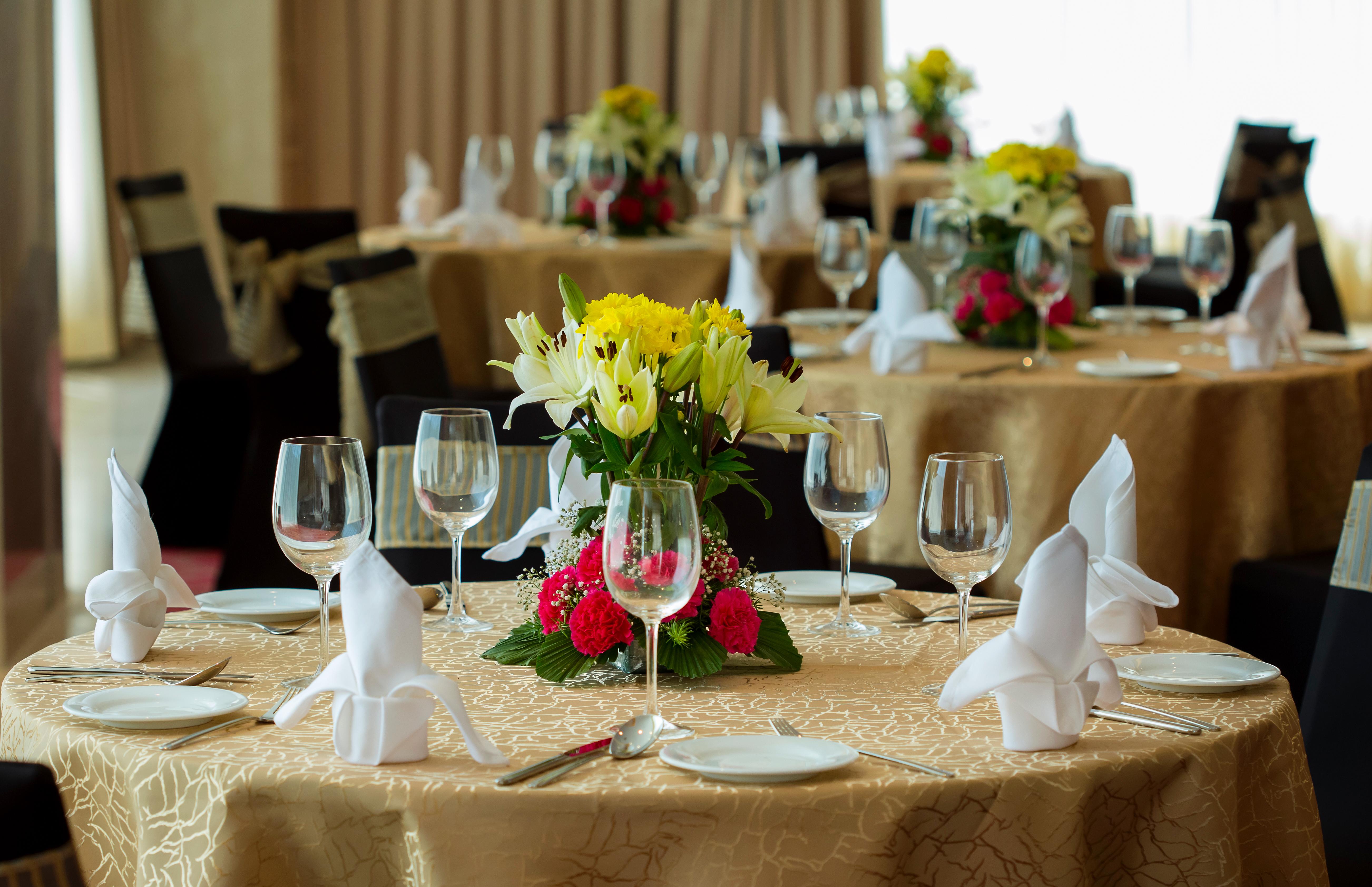 Mercure Hyderabad Kcp Banjara Hills, An Accor Hotel Екстериор снимка A table set for a formal dinner