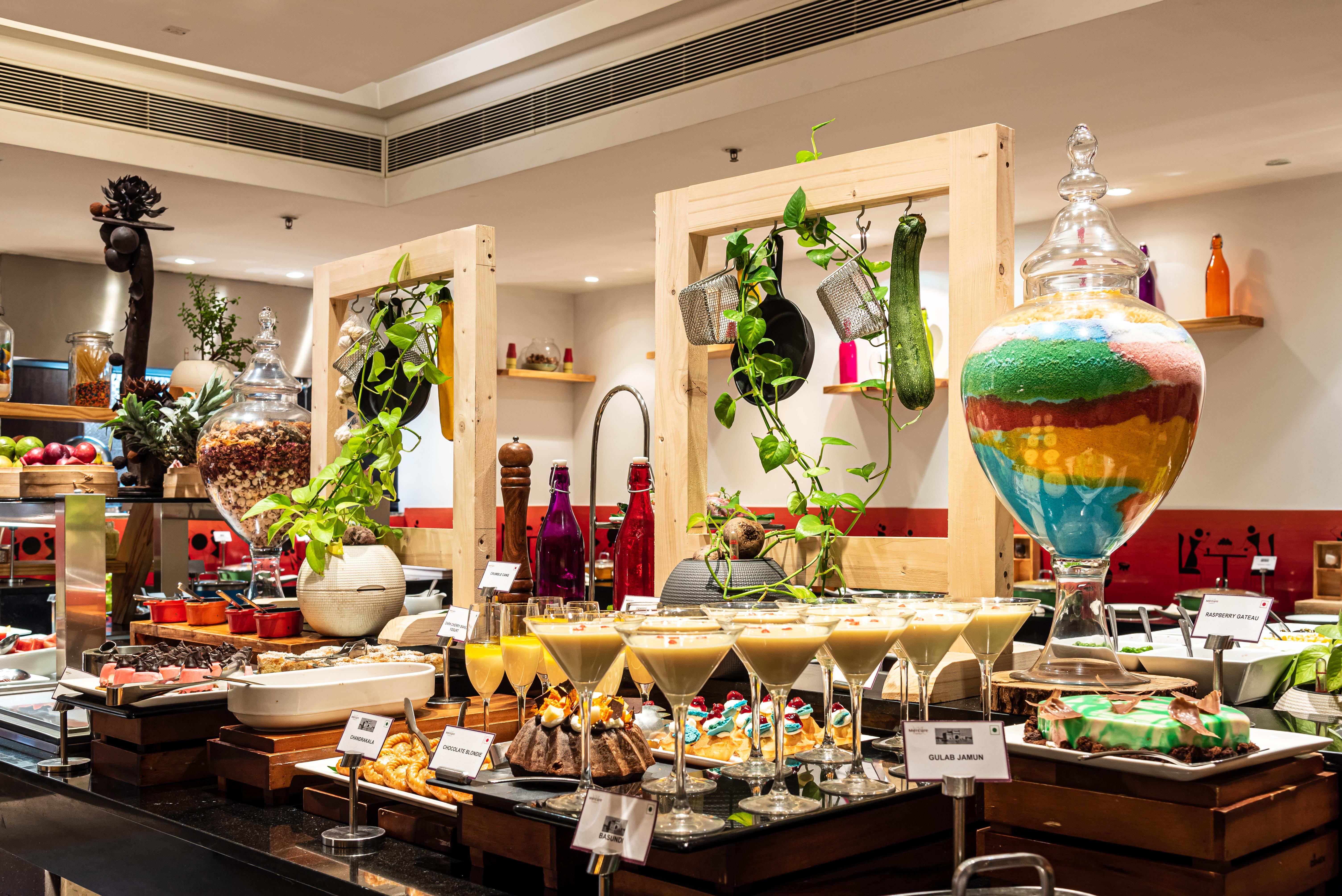 Mercure Hyderabad Kcp Banjara Hills, An Accor Hotel Екстериор снимка A dessert buffet at a hotel in India